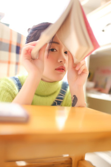 她在丈夫面前被人甩了电影